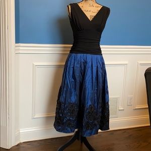 S.L. fashions black & blue cocktail dress ~ Size 8